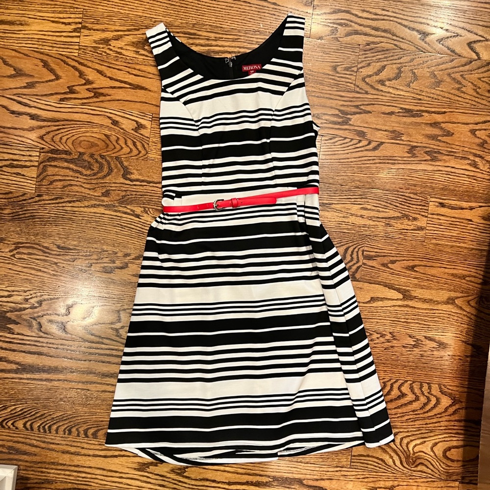 Womens belted dress
